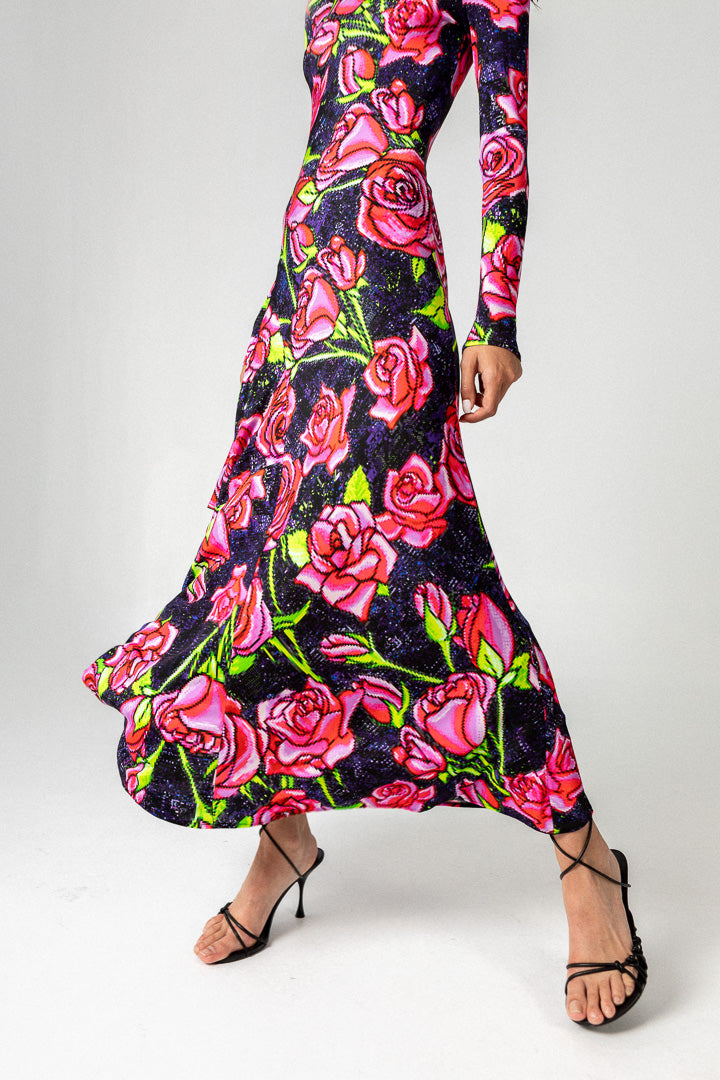 PIXEL ROSES LONG DRESS WITH RUFFLE